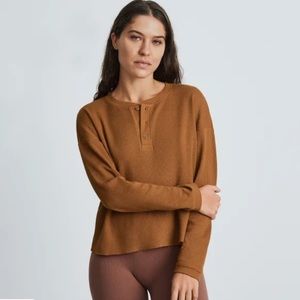 Everlane The Organic Cotton Waffle Henley Size Small Toasted Almond